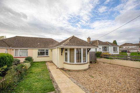 3 bedroom semi-detached bungalow to rent, Stringers Drive, Rodborough