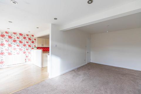 3 bedroom semi-detached bungalow to rent, Stringers Drive, Rodborough