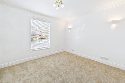 undefined, Gloucester Road, Cheltenham, Gloucestershire, GL51