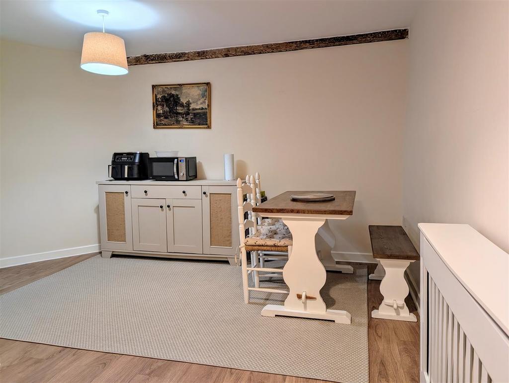 PXL 20251023 095422437.MP~2.jpg