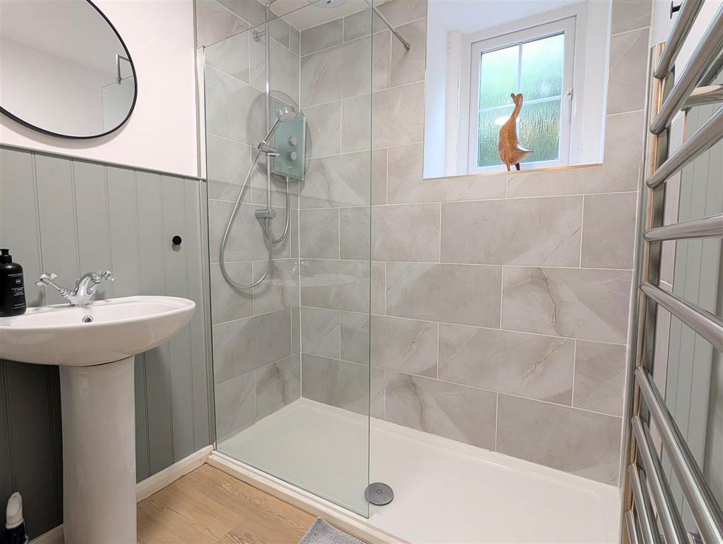 PXL 20251023 095537273.MP~2.jpg