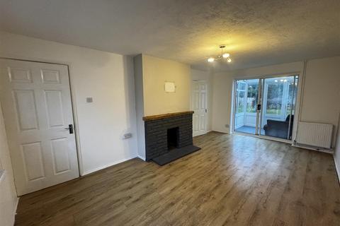 undefined, Spinney Crescent, Dunstable