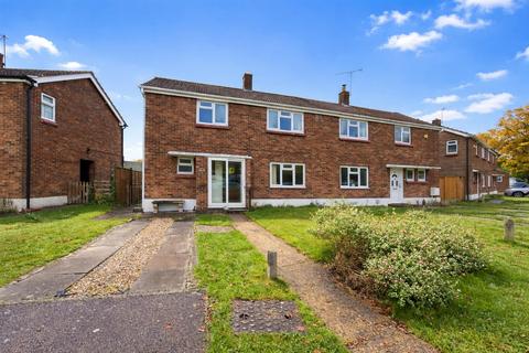 undefined, Spinney Crescent, Dunstable