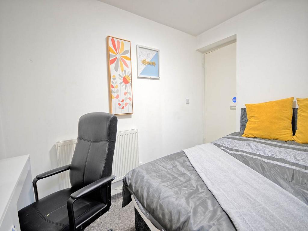 Bed 2 2