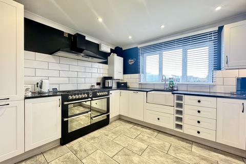 2 bedroom semi-detached house for sale, Cyprus Road, Titchfield Common