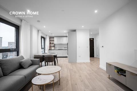 2 bedroom apartment to rent, Anax Street, London N4