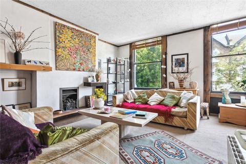 2 bedroom apartment for sale, Avenell Road, London, N5