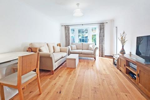 undefined, Carrington Square, Harrow HA3