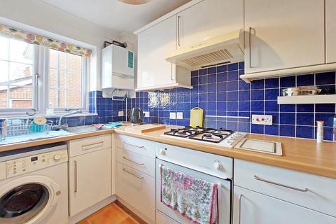 undefined, Carrington Square, Harrow HA3