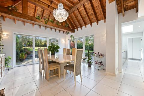 5 bedroom detached house for sale, Westbury Road, Northwood HA6 3BY