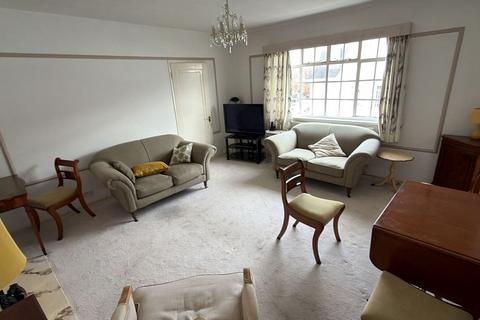 undefined, Flat 10 Wavertree Court, Streatham Hill, Streatham, London, SW2 4TL
