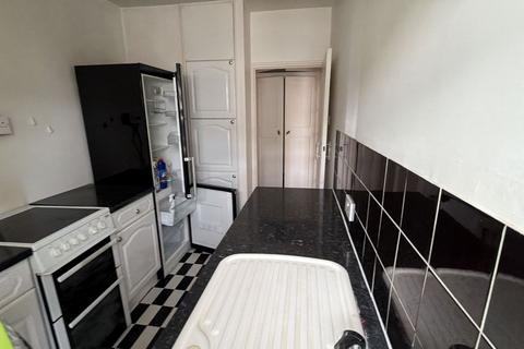 undefined, Flat 10 Wavertree Court, Streatham Hill, Streatham, London, SW2 4TL