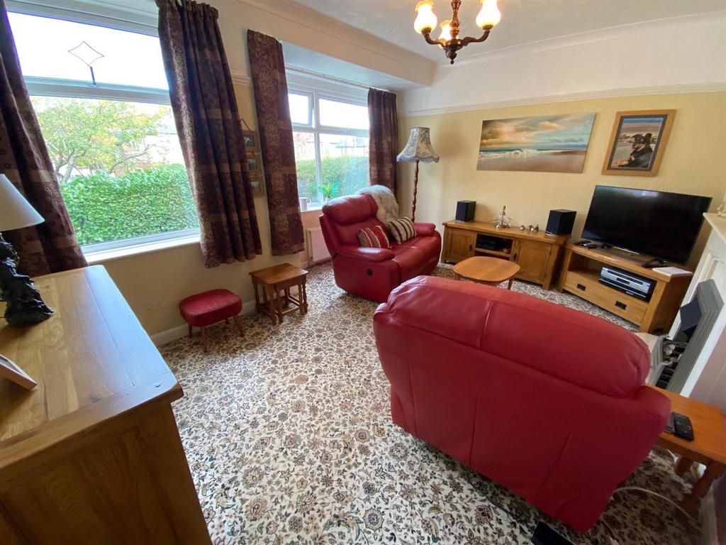 Lounge other photo.jpg