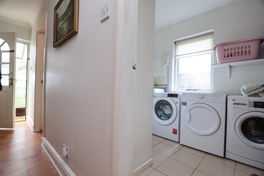 Hall/Utility Room