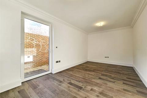 3 bedroom detached house to rent, Caves Road, St. Leonards-on-Sea, East Sussex, TN38