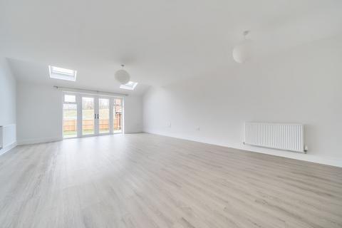 undefined, Rochford Grove, Horsham, RH12
