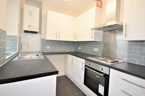 5 bedroom terraced house to rent, Wadbrough Road, Sheffield