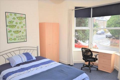 5 bedroom terraced house to rent, Wadbrough Road, Sheffield