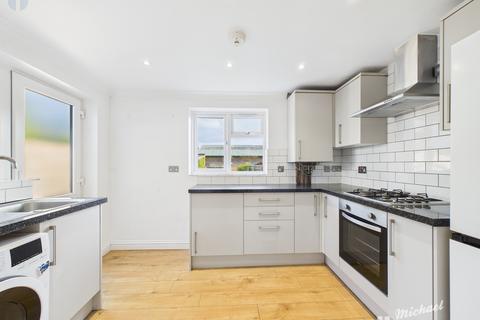 3 bedroom terraced house for sale, Stocklake, Aylesbury