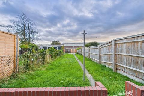 3 bedroom terraced house for sale, Stocklake, Aylesbury