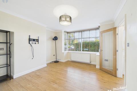 3 bedroom terraced house for sale, Stocklake, Aylesbury