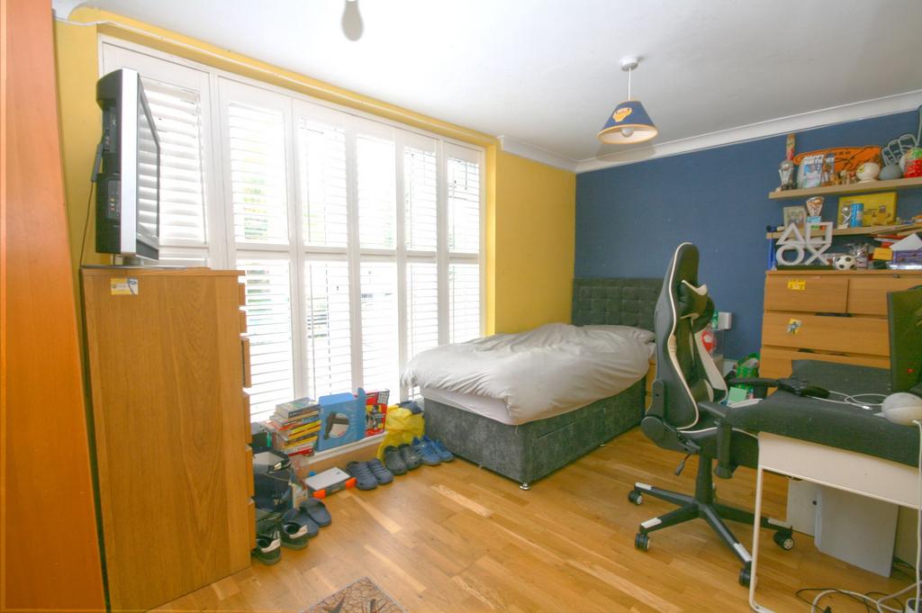 Photograph 9