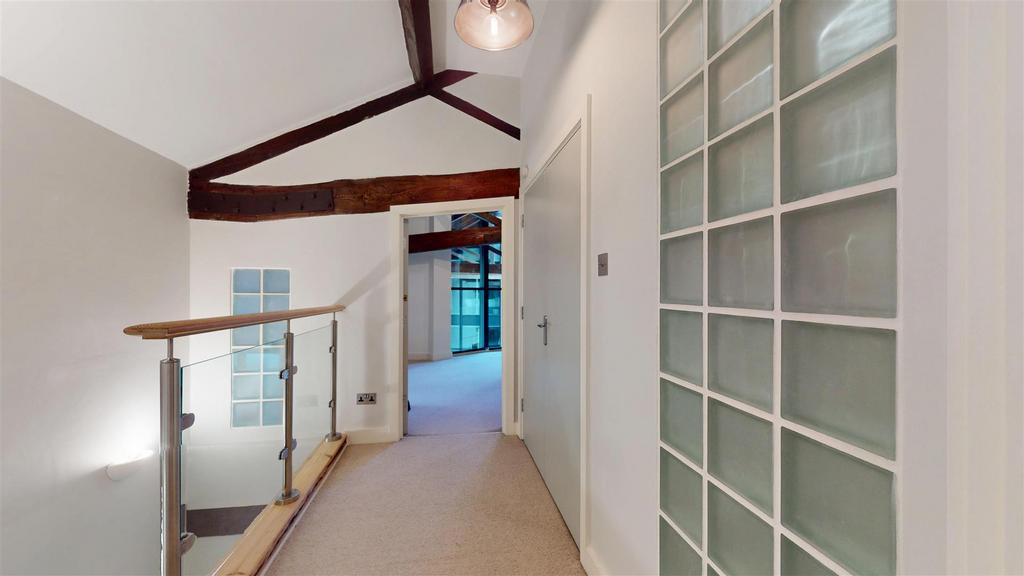 2nd Floor Landing