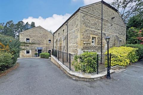 3 bedroom character property for sale, Aldgate Court, Ketton, Stamford