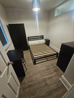 2 bedroom ground floor flat to rent, A 87, Birch Lane, Manchester, M13