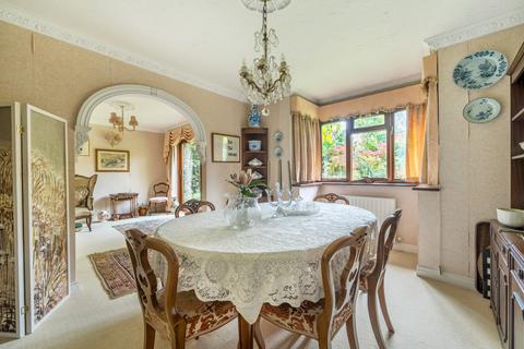 undefined, Brackenlea, Surrey GU7