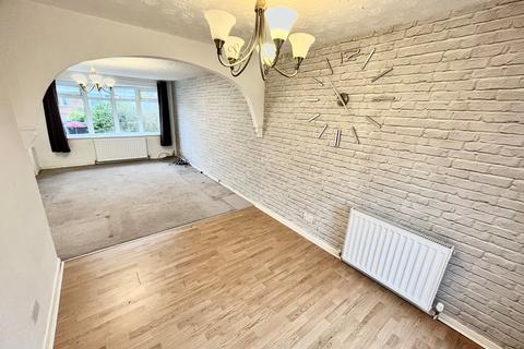 3 bedroom detached house to rent, Webster Crescent, S61