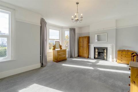 3 bedroom house to rent, Dale Road, Plymouth