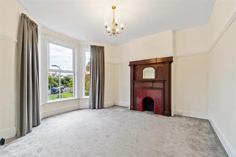 3 bedroom house to rent, Dale Road, Plymouth