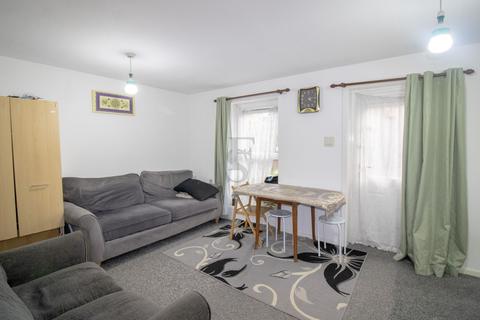 2 bedroom maisonette for sale, Pegasus Close, Highfields