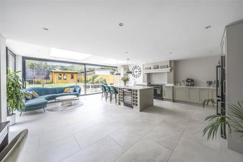 4 bedroom detached house for sale, Willow Close, Surrey KT16