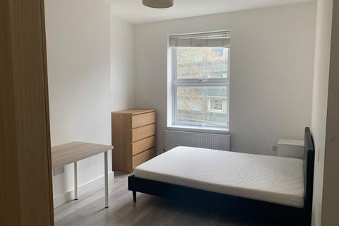 3 bedroom apartment to rent, Malvern Road,  London,  NW6