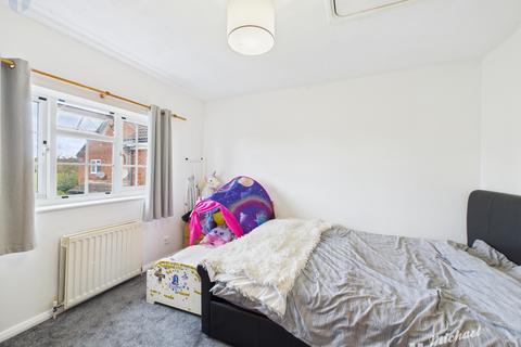 undefined, Iris Close, Aylesbury, Buckinghamshire