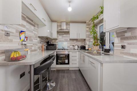 undefined, Meadow Road, Langley SL3