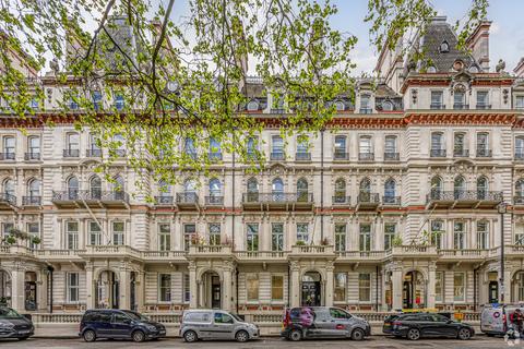 Office to rent, 12-18 Grosvenor Gdns London SW1W 0DH