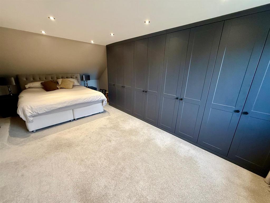 WR131 Bed1.jpg