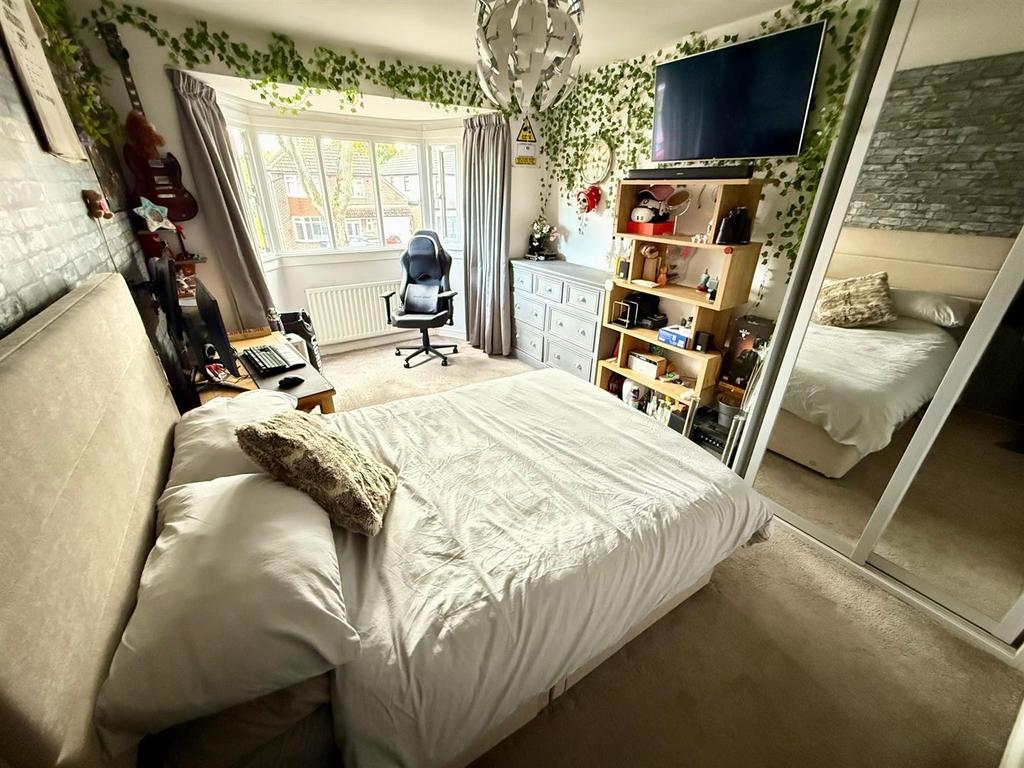 WR131 Bed3.jpg