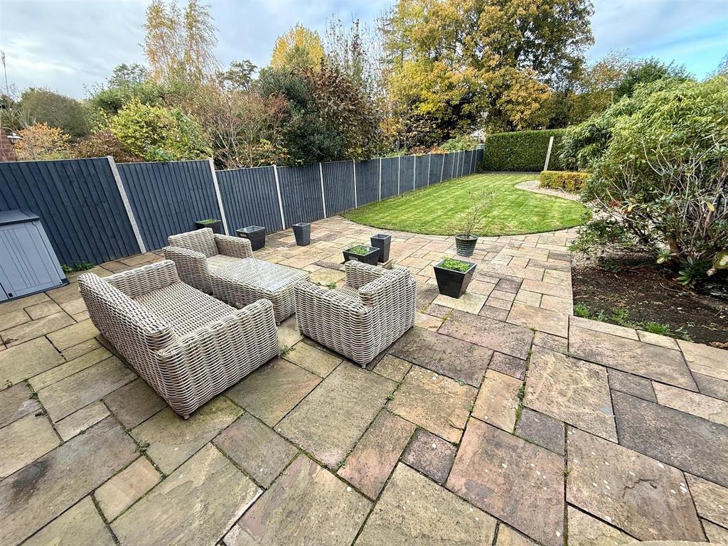 WR131 Garden.jpg