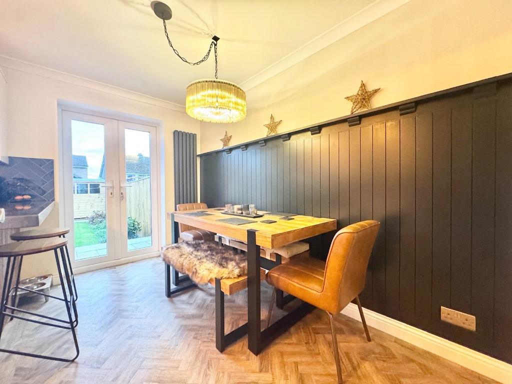 Kitchen &amp; Dining Rooms