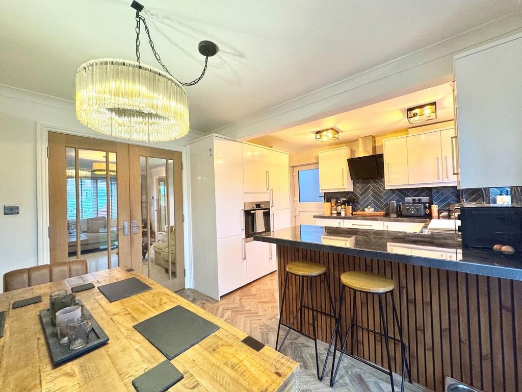 Kitchen &amp; Dining Rooms