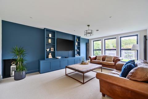 3 bedroom bungalow for sale, Mead Way, Guildford, GU4