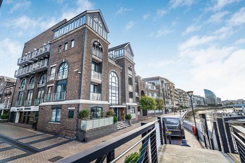 undefined, Clove Hitch Quay, London, SW11