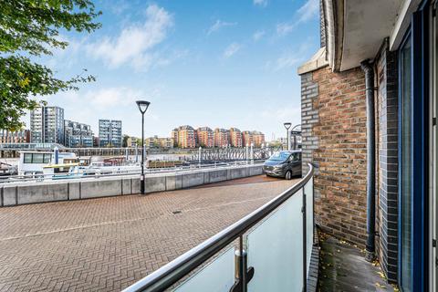 undefined, Clove Hitch Quay, London, SW11