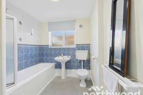 2 bedroom terraced house for sale, Kent Avenue, Town Centre, Ashford, TN24