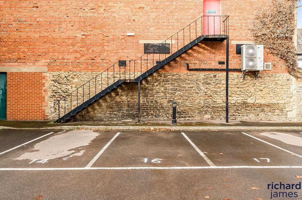 Eaf11a9c57de4da1bbdf62df4f9c84c3