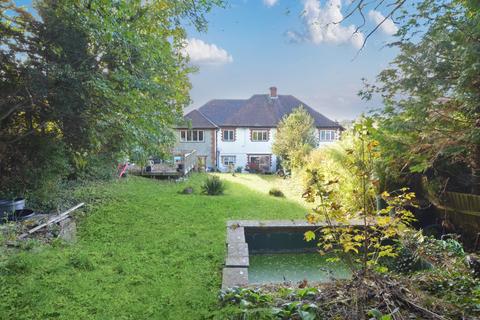 undefined, Coulsdon Rise, Coulsdon, CR5